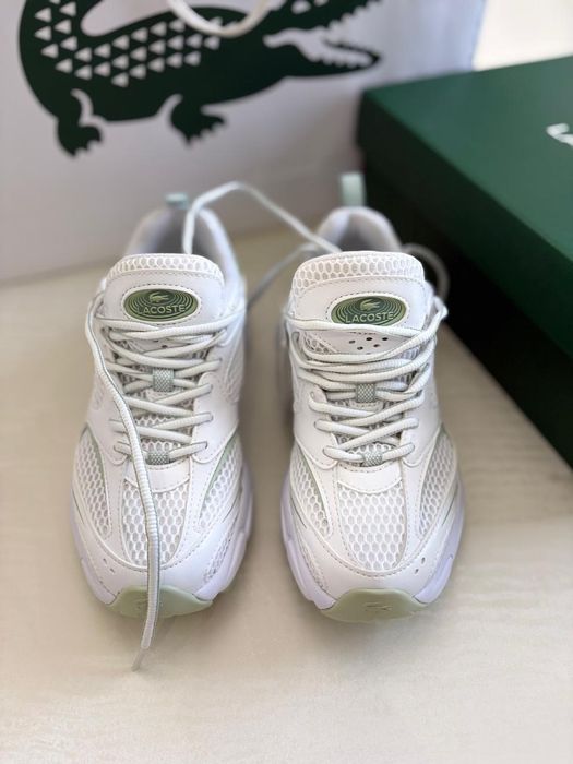 Кроссовки женские Lacoste