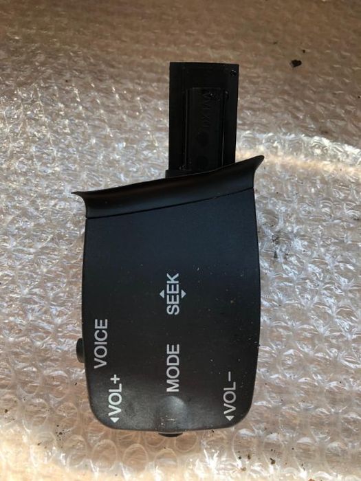 maneta comenzi radio ford focus 2 2010