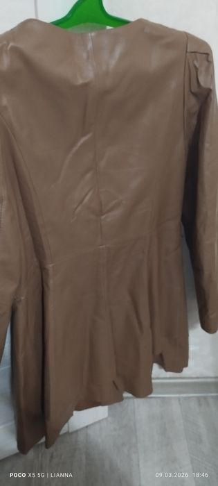 Продам весеннюю куртку