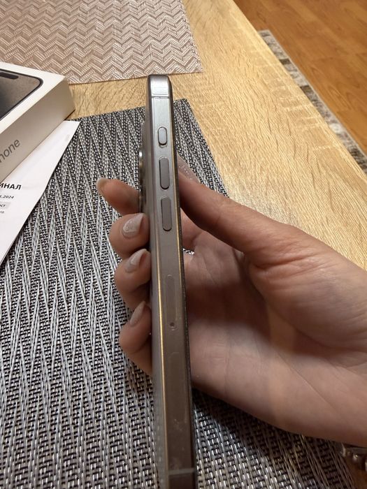 Като нов iPhone 15 pro 128gb Natural Titanium