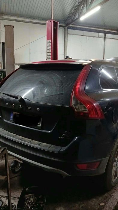 VOLVO XC60 2010 — imagine 1