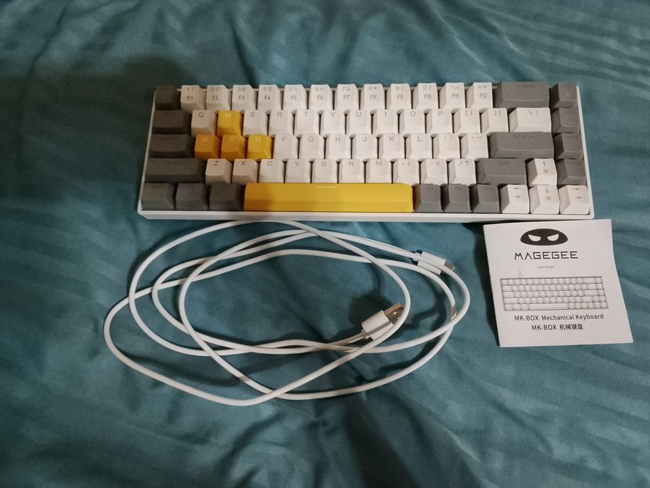 Продам клавиатуру Magegee MK-BOX 65% СРОЧНО