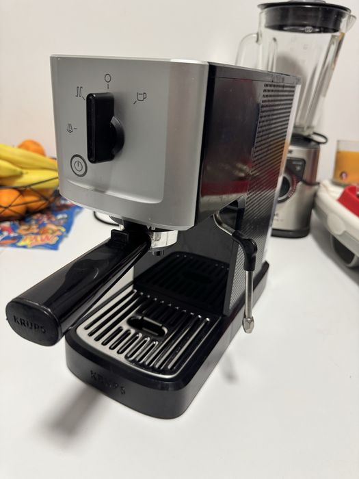 Espressor manual Krups XP344 – impecabil, 9/10