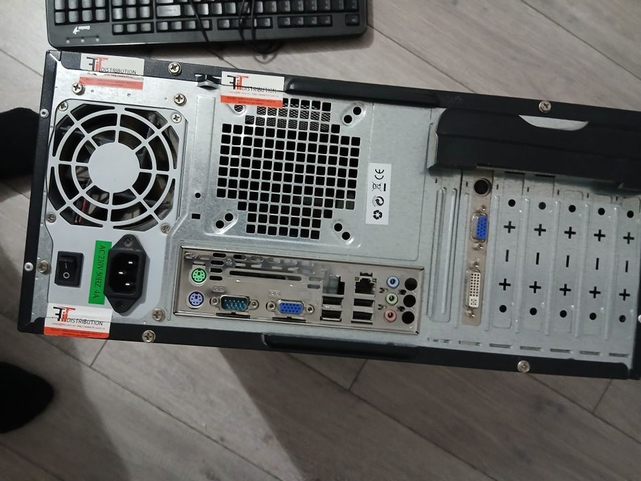 Calculator si tastatura de vinzare