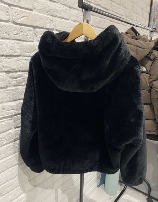 Суитшърт на zara