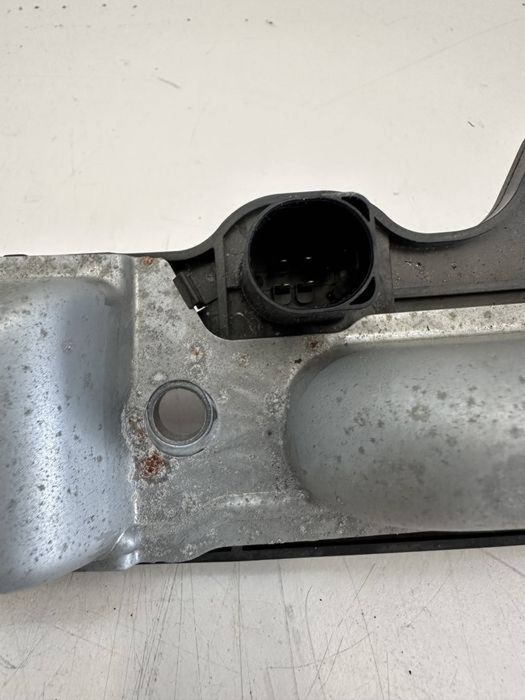 Baghetă buton deschidere haion lămpi număr Passat B6 break Jetta