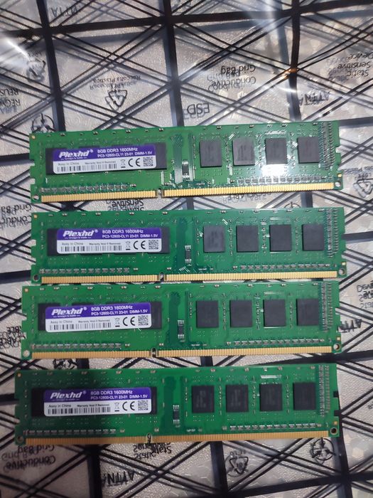 4 оперативный памяти по 8гб