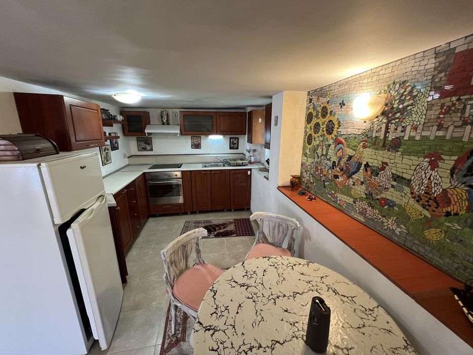 Тристаен апартамент, под наем, м-т Траката