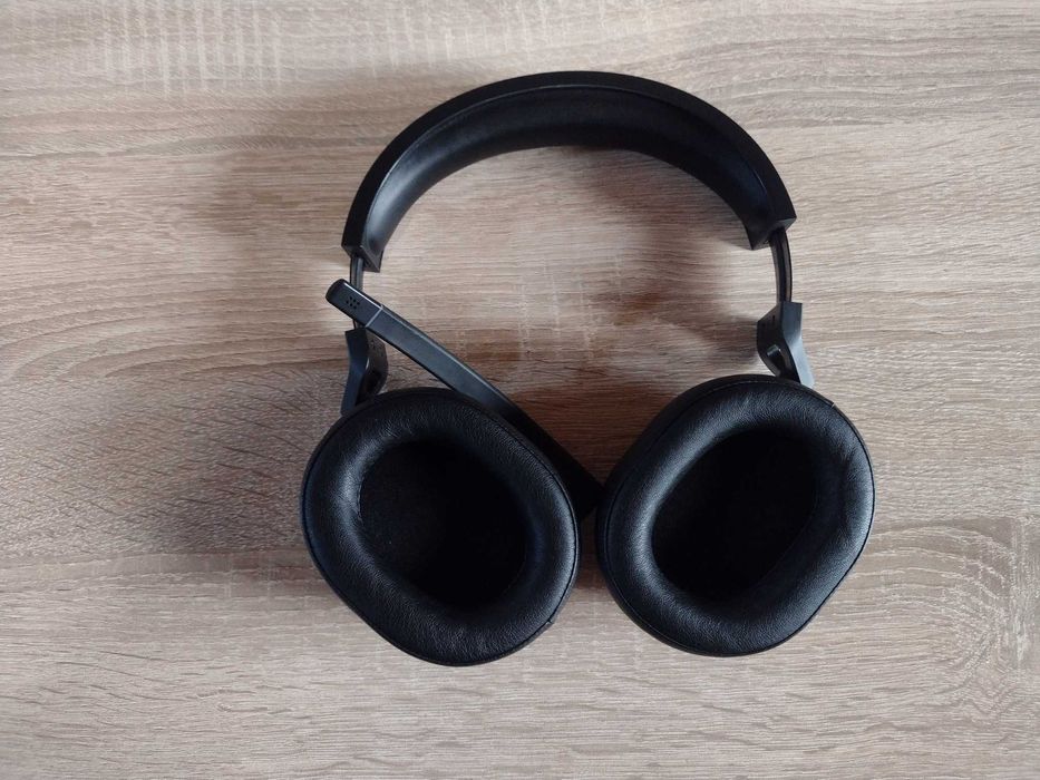 Corsair HS55 WIRELESS Gaming Headset Bluetooth