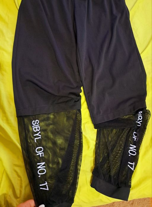 Pantaloni sport dama