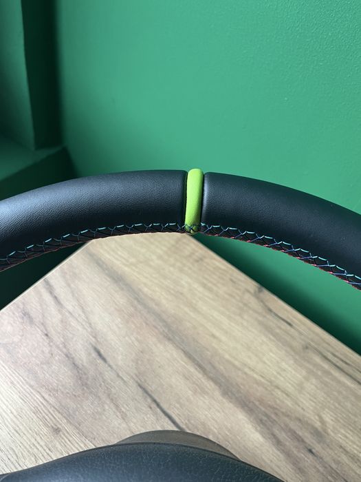 Волан BMW M-tech 2   370mm