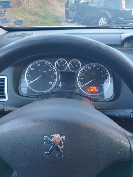 Пежо 307 1.4 16V 2004г.