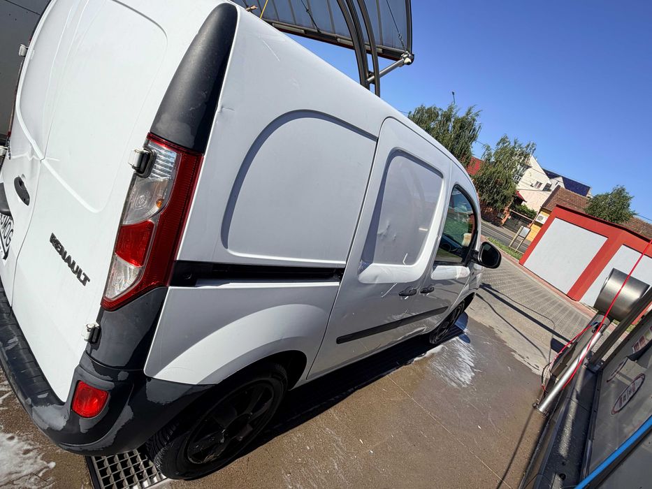 Renault  Kangoo  2013 E5