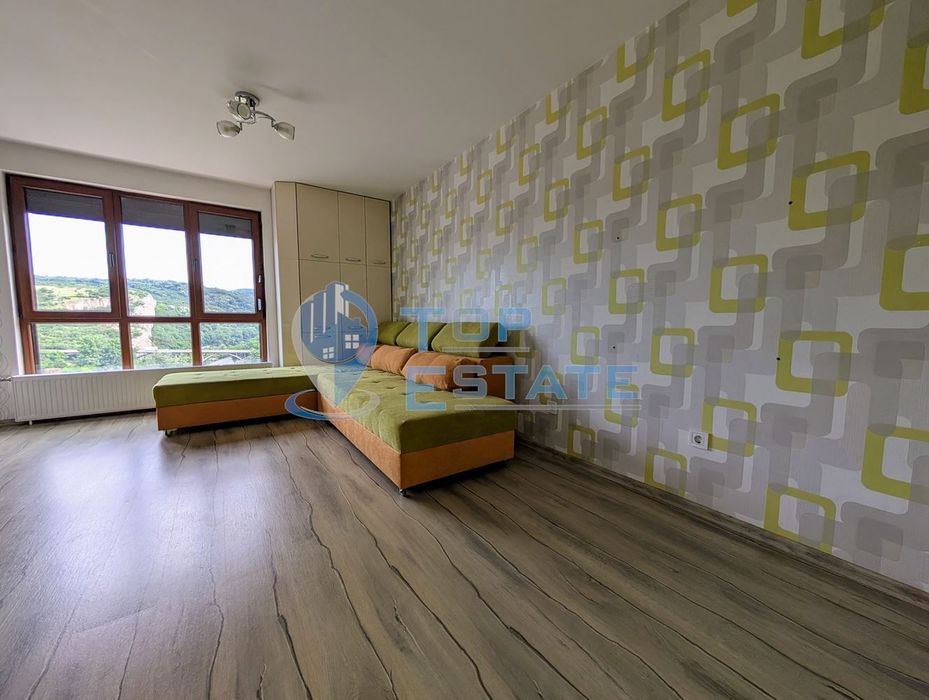 Дава се под наем Тристаен апартамент в Велико Търново, Център - 107 кв.м за 402.9 € - Снимка #12