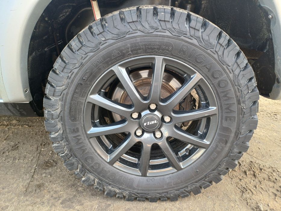 Set roti 235/60/R16  5×114.3 Allterain AT  Toyota RAV4