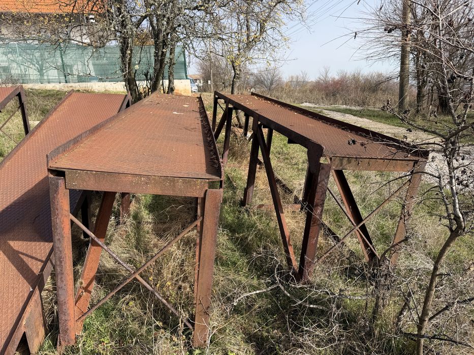 Продавам естакада за транспортна техника