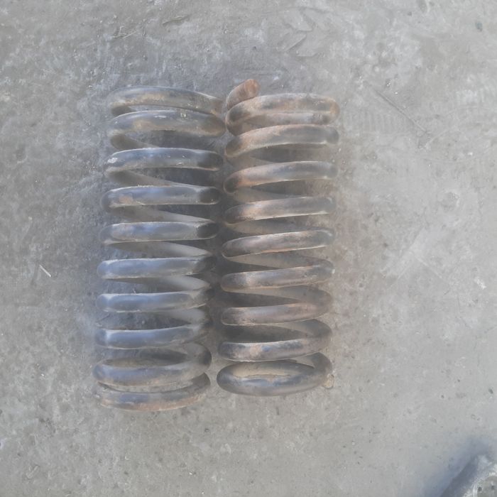 Мерседес 123 запчастлари сотилади.