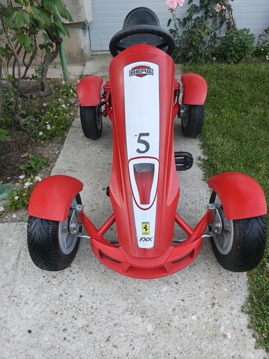 Cart/Kart cu pedale Berg FERRARI FXX copii/adulti  (5-99 ani)