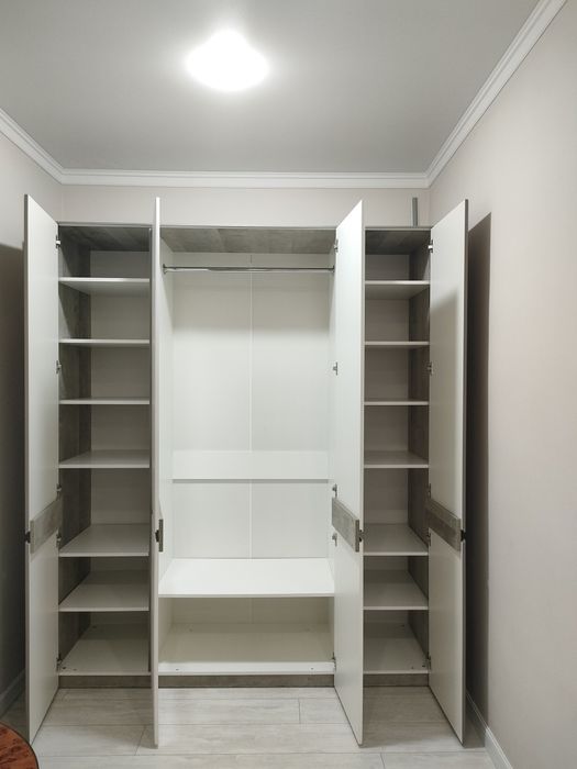 Продам шкаф для спальни