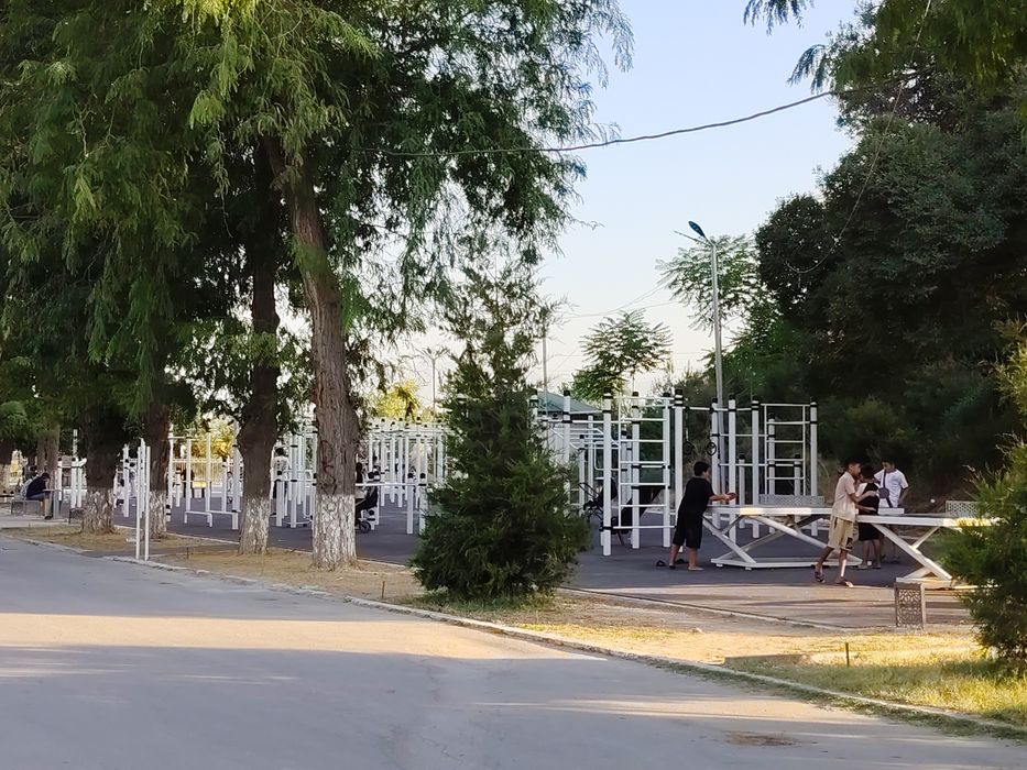 "Недорого" продаётся 5 комнатная квартира в кирпичном доме