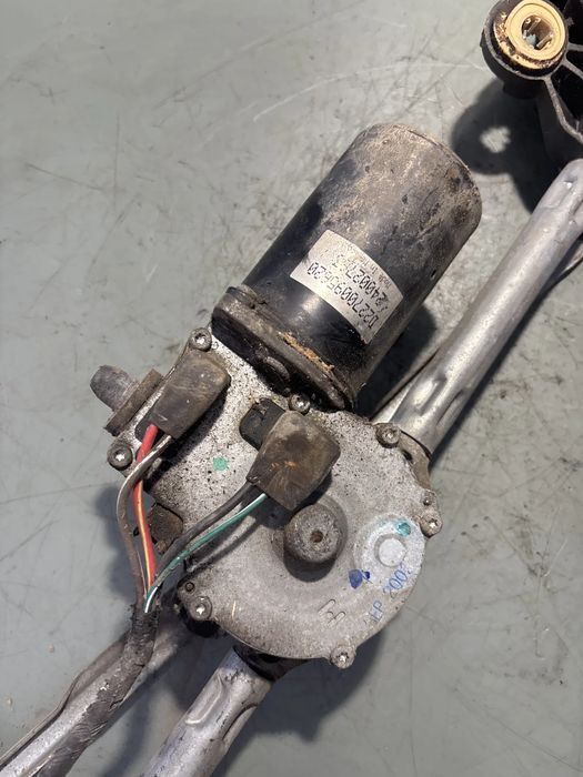 Ansamblu stergatoare parbriz volan pe stanga 24002763 Chrysler Voyager