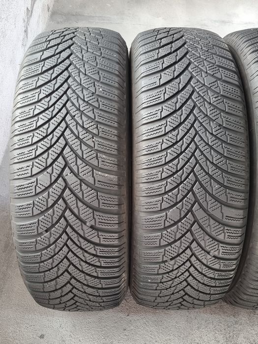 215/65/16 Firestone 4Броя: 140€ 6.2мм
