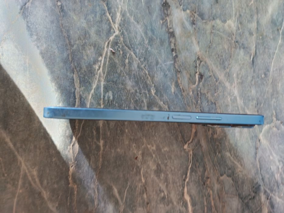 Телефон honor9  запазен