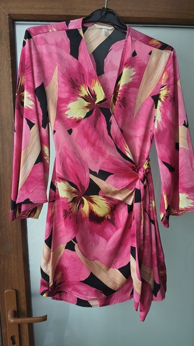Rochie înflorată
