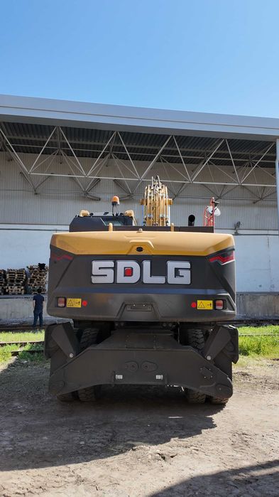 Экскаватор колёсный 210 талик SDLG E7210H