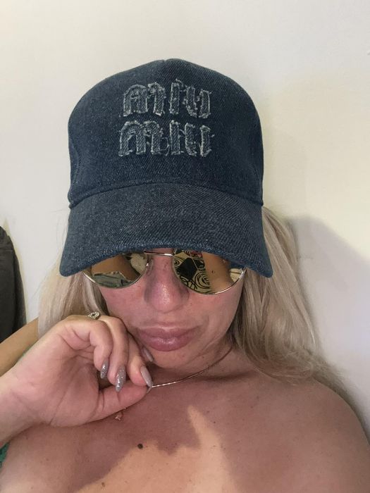 Шапка Miu Miu Нова  унисекс