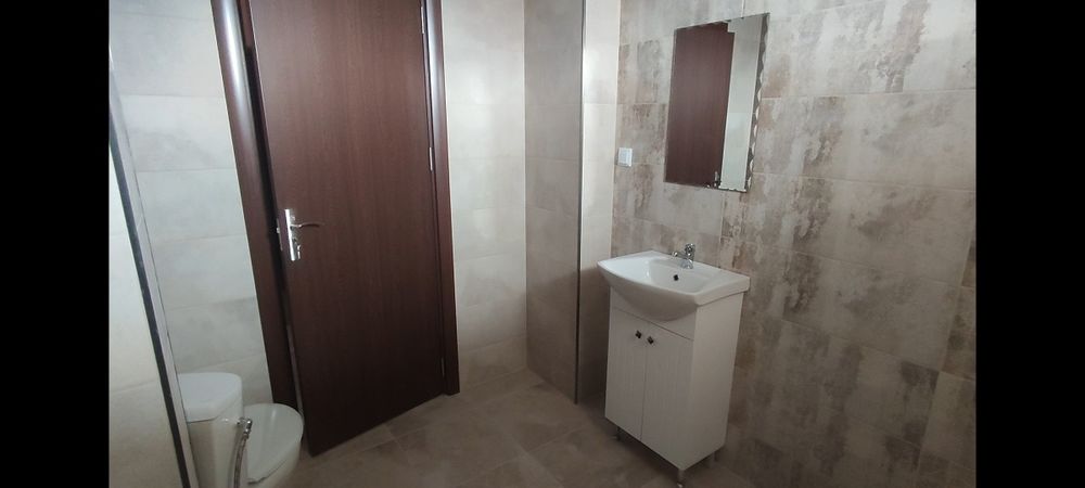 Продава се Тристаен апартамент в Казанлък - 110 кв.м за 1372 €/кв.м - Снимка #6