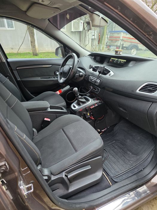 Renault grand scenic3