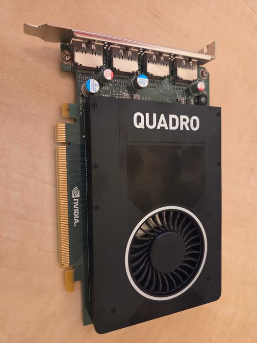 Placa video nVidia Quadro M2000.
