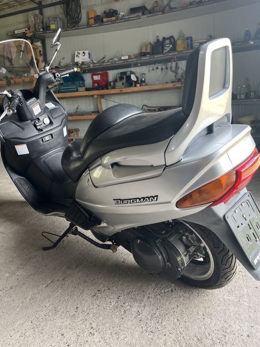 Suzuki burgman 250