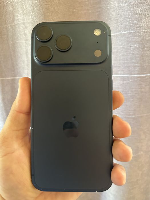 iPhone 17 Pro Max Deep Blue, 512 GB, Cutie.