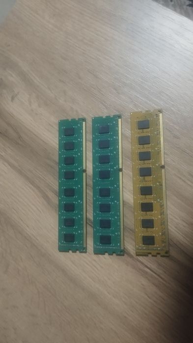ОЗУ 8 Гб за 2500