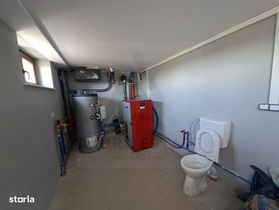 Casa premium 4 camere 2 bai pivnita filigorie teren 550 mp Sura Mare
