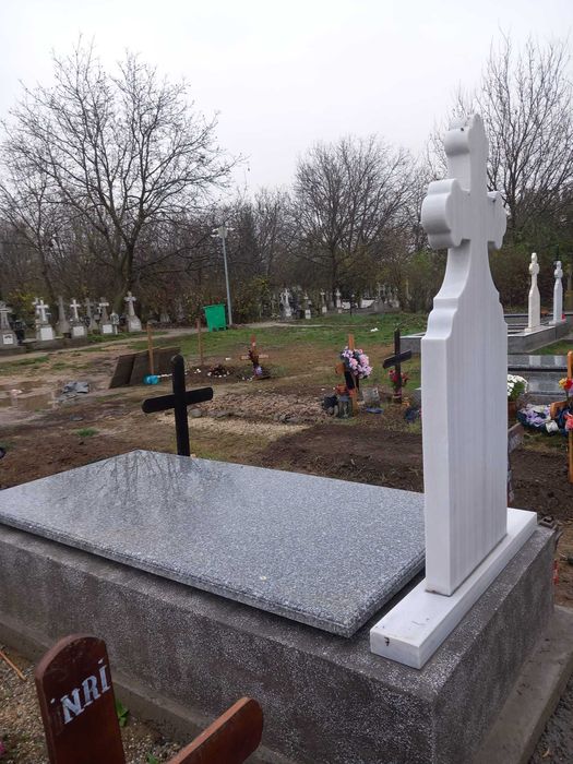 Vand loc de veci  Giulesti