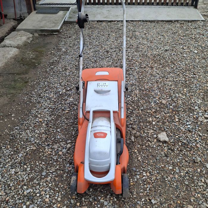 Masina tuns gazon electrica marca STIHL