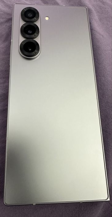 Samsung galaxy z fold 6