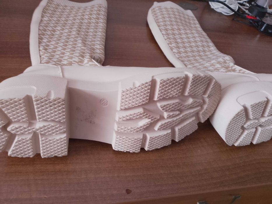 Дамски боти тип чорап