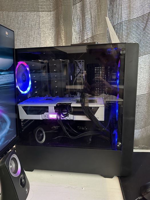 Ultra Gaming PC - Ryzen 9 9900x, Sapphire Pure RX 9070 XT 16 GB, 16 GB DDR5 6000 MHz CL 30, SSD Nvme 1TB, Monitor 4k 180Hz/FullHD 320 HZ