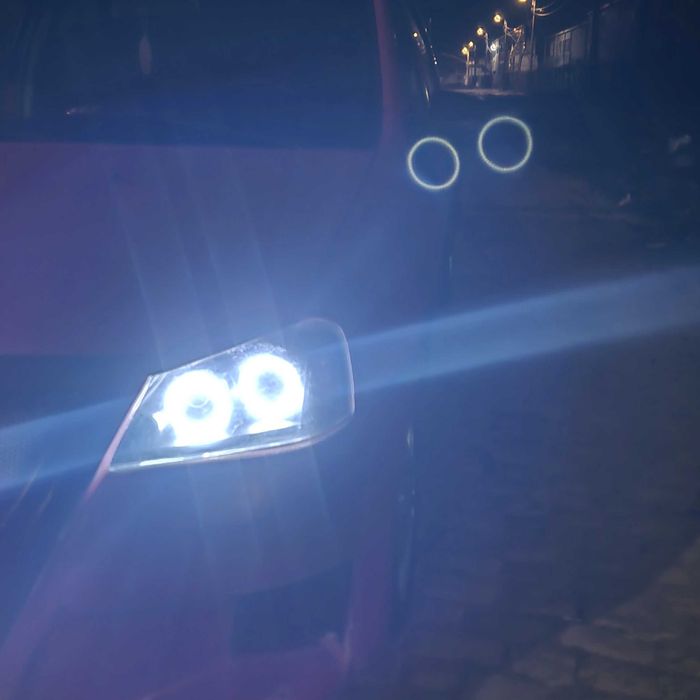 Faruri logan 1 cu angel eyes