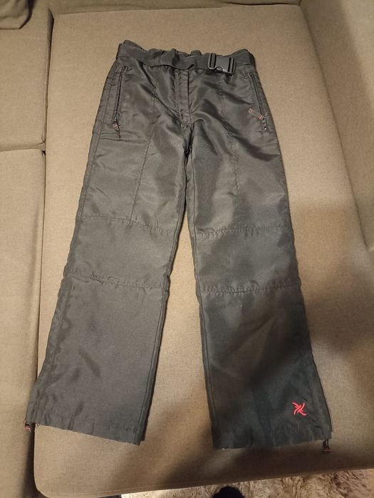 Pantaloni fâș, stare buna, pret pe pereche