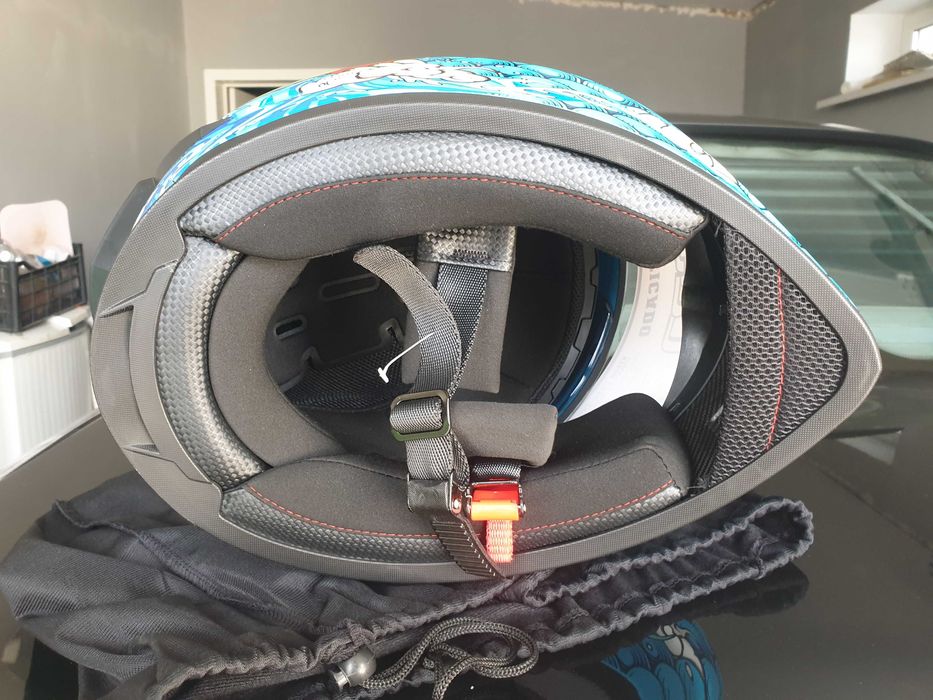 Продаю мотоциклетный шлем (новый)