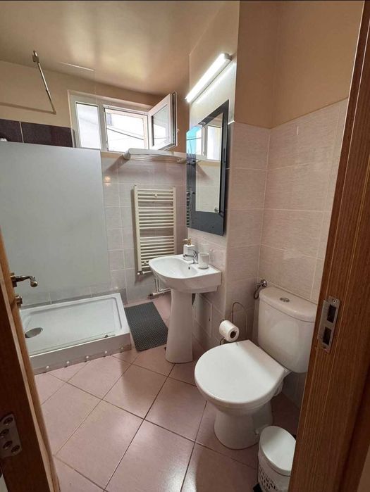 Inchiriez Apartament 40mp Precista