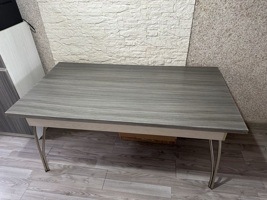 Продам Стол для кухня