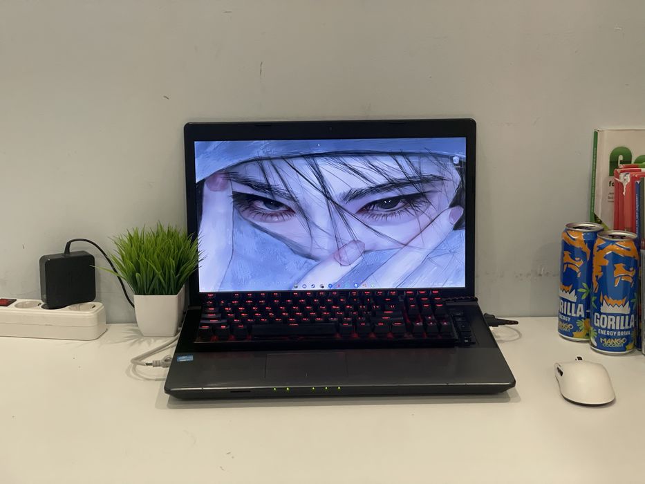 ASUS K95VB / Core i7 / SSD / 12GB RAM