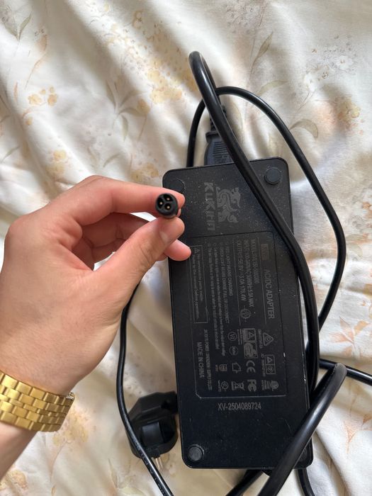 Încărcător Kukirin g2 Master