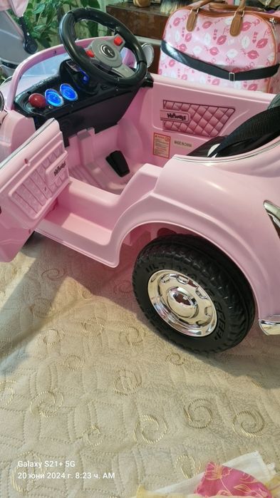 Акумулаторна кола KikkaBoo Sugar Dream - Розова